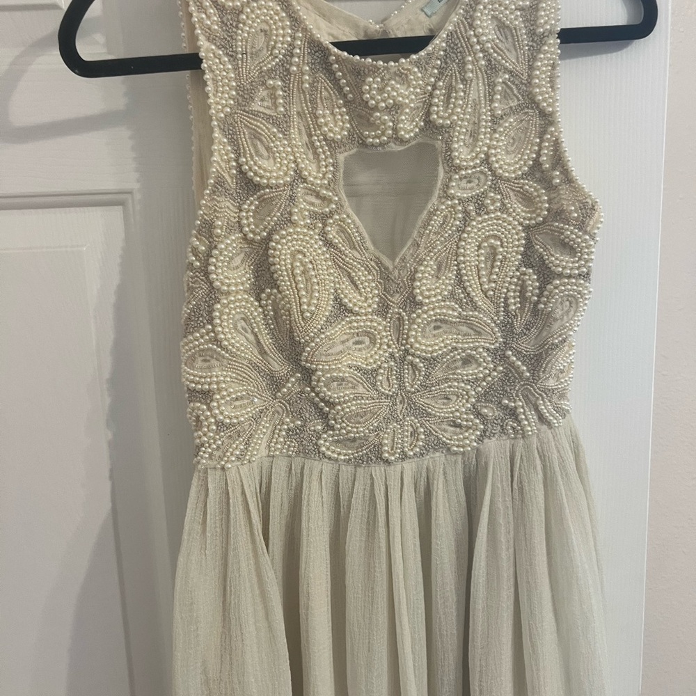 Kimchi Blue Pearl Embellished Cream Dress